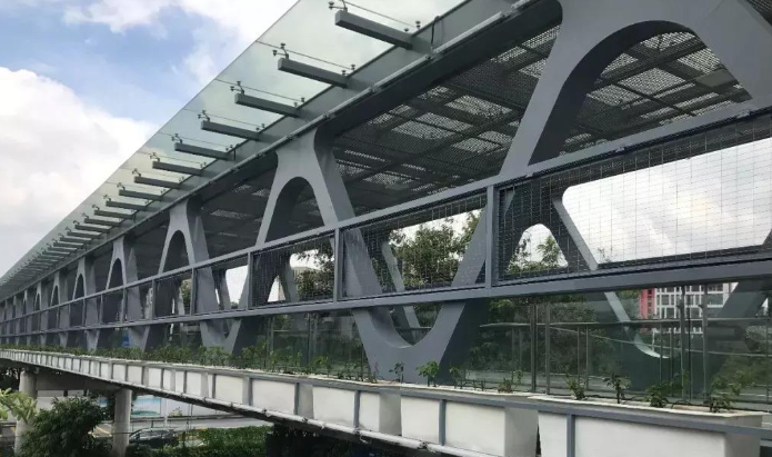 长乐论管桁架结构工程弯管加工防锈处理的方法